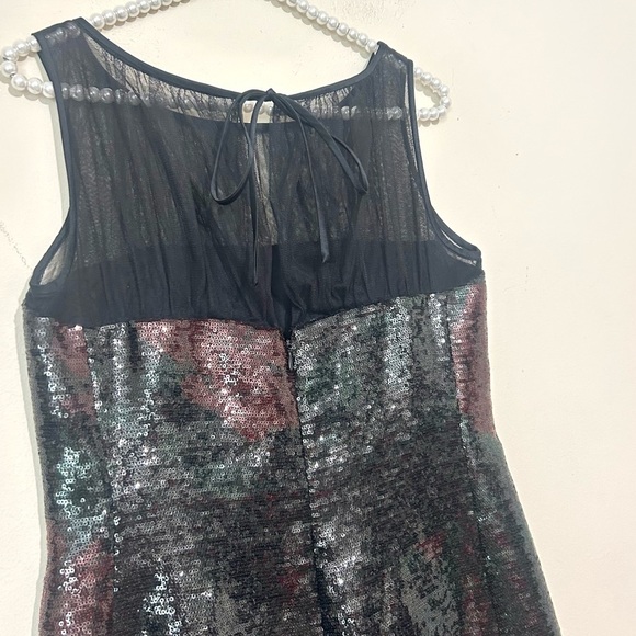 Kay Unger Black Floral Sequin Illusion Shift Dress SIZE 6 - Picture 4 of 6